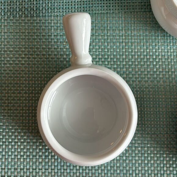 4 Sur La Table White Handle Porcelain French Onion Soup Bowls - Picture 7 of 10